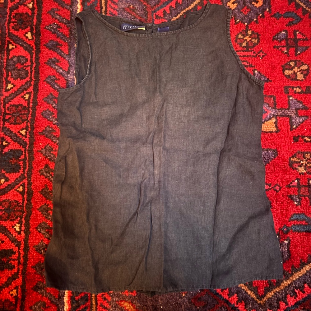 Liz Claiborne Black Sleeveless Tank Top